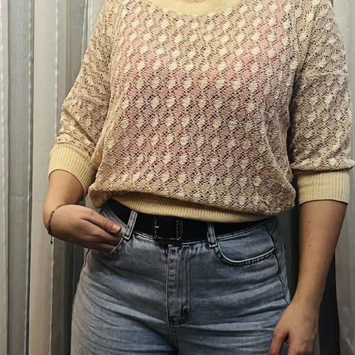 Beige knitted blouse like new, one size