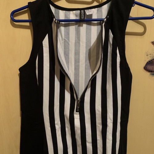 Mini dress black and white striped fitted size S like new