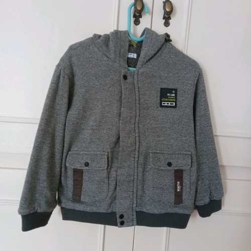 Mayoral gray children's jacket for 4 years like new