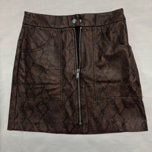 Stradivarius Y2K Mini Skirt like new, size XS 34