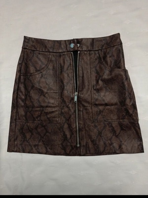 Stradivarius Y2K Mini Skirt like new, size XS 34