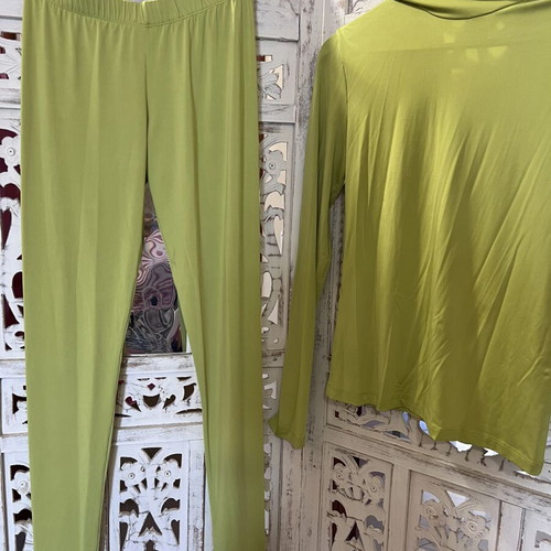Set leggings Moutaki like new, very soft