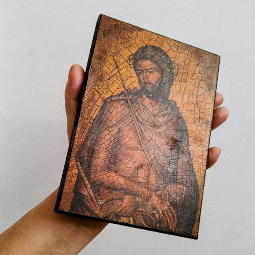 Byzantine icon reproduction used, Christ with crown of thorns