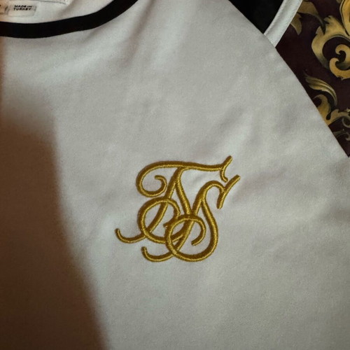 SikSilk T shirt men's medium used, white