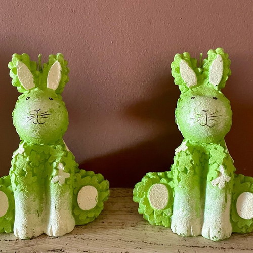 Decorative bunny candles set of two like new