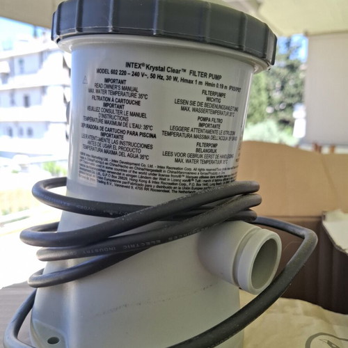 Pool pump 6 cubic meters like new