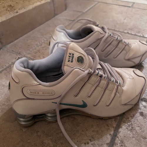 Nike Shox athletic shoes used, leather, white, size 43