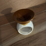 Small ceramic aroma diffuser, white and brown