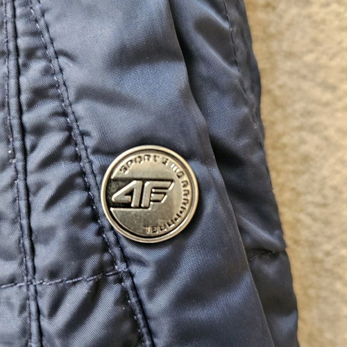 Αμάνικο γιλέκο μπουφάν 4F με κουκούλα S 36 σαν καινούργιο