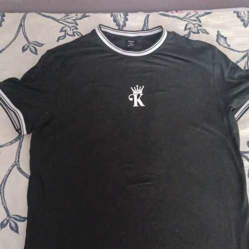 Men's black XL T-shirt new with print and elastic cuffs
