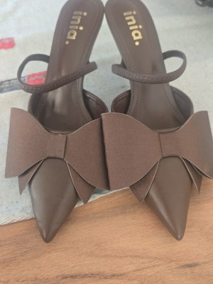 Slingbang brown pumps like new, 5 cm heel, size 37