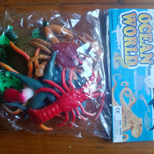 Plastic animals children's toys new, 2 packs of 10 each