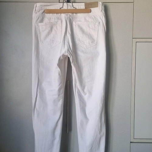 BSB White Mid Rise Jeans with Rips and Crochet Designs Size 28 Like New