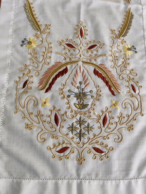 Linen set with Byzantine embroidery and gold thread new