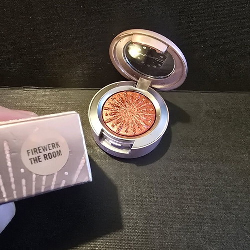 Mac eyeshadow limited edition new