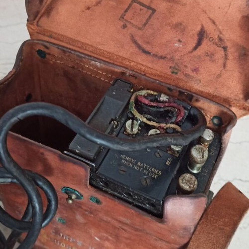 Military Field Telephone EE-8-A US-ARMY used, set of two