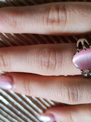 Women's ring used with pink stone