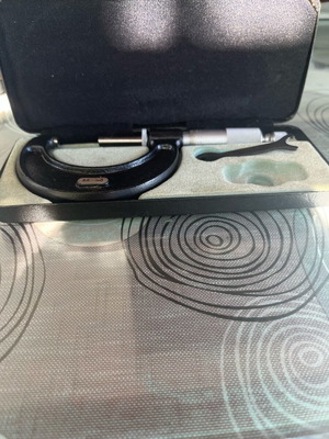 Micrometer M-W Moored and Wright like new with case