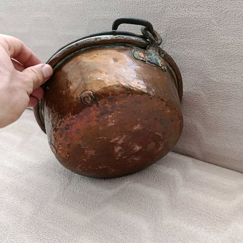 Copper jug used, very old in good condition