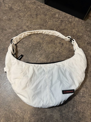 Diplomat shoulder bag white used