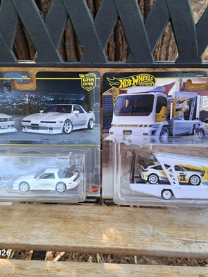 Hot Wheels Team Transport 2026 Legends Tour '24 Honda Civic Type-R και 2-pack Chaser + Supra