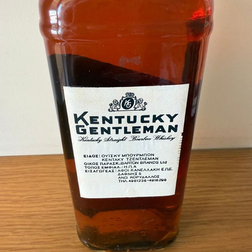 Bourbon Kentucky Gentleman 1986 like new, sealed