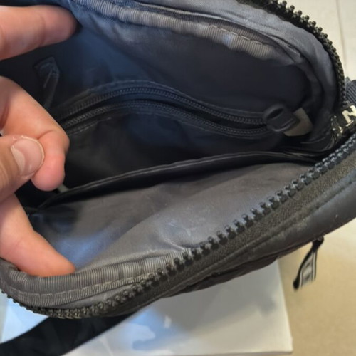 DKNY medium bag like new, black and white
