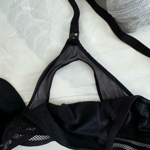 Oysho nursing bra black like new, size XS