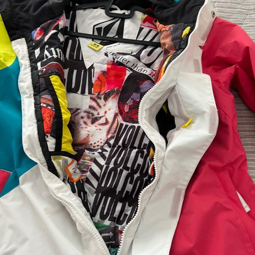 Volcom ski jacket used, size Medium, 8000 Thermonite