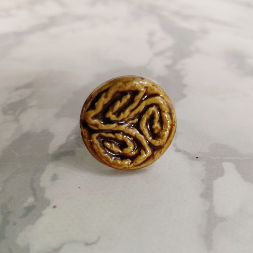Vintage women's ring from the 1970s, used