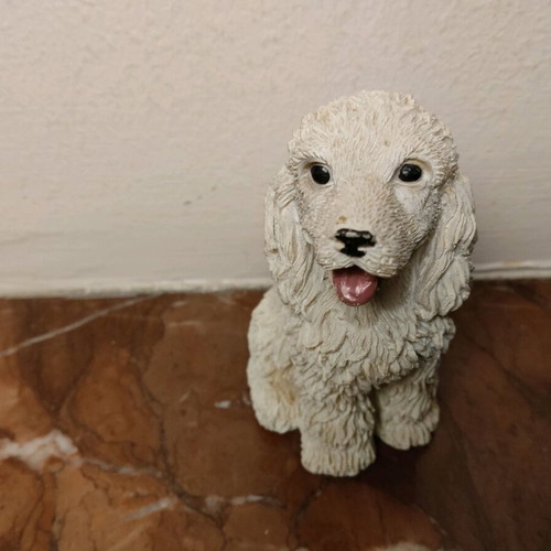 Decorative dog figurine like new, about 7.5cm