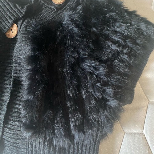 Cardigan with faux fur like new, black short with wooden buttons