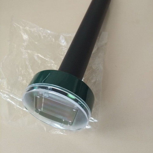 Electronic Rodent and Insect Repeller Solar Waterproof for Garden