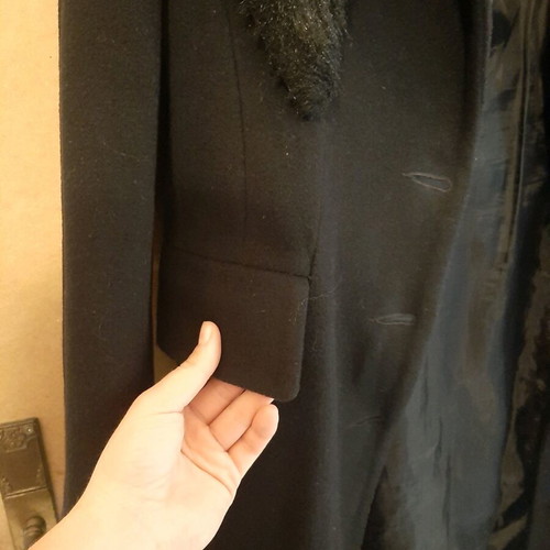 Wool coat with synthetic fur like new, size L, black