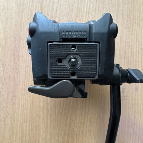 Manfroto head in excellent condition