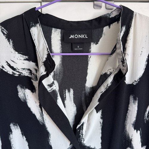 Monki dress like new, small, black and white, long and airy