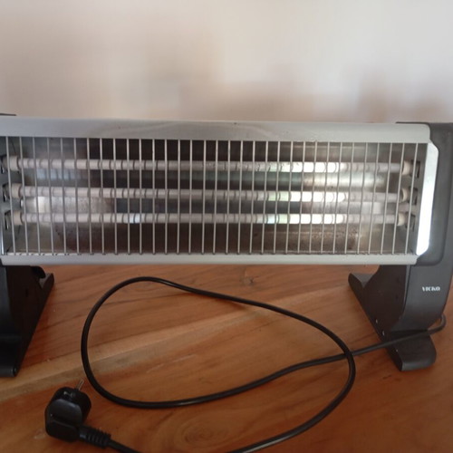 Vicko quartz heater with 3 bulbs, 1 kW