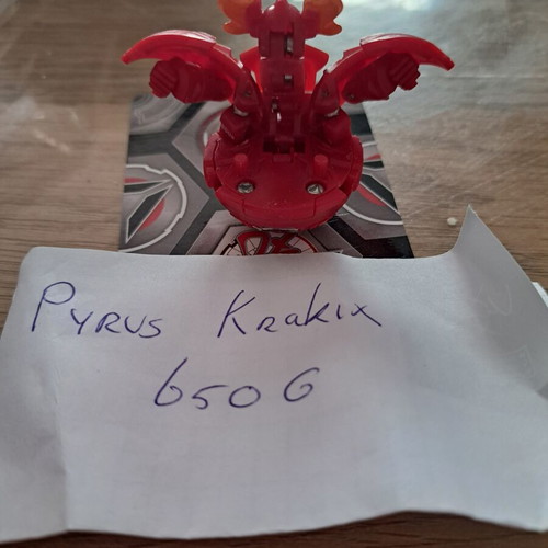 Bakugan Pyrus Krakix 650G figure