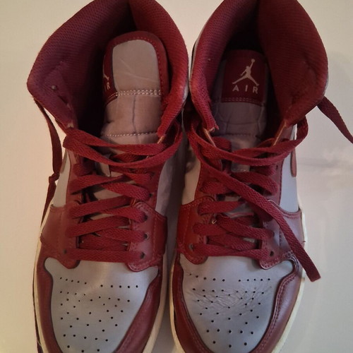 Nike Air Jordan sneakers size EU 41, rare color combination