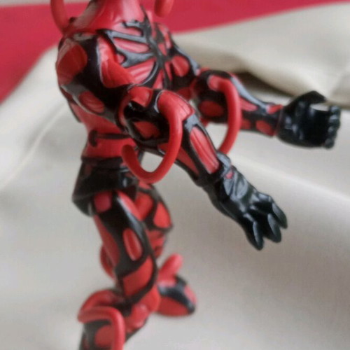 Carnage Disney Store Marvel Toybox action figure like new, 13 cm