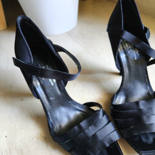 Pedro Garcia satin women's dance sandals like new, size 39, black