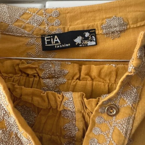 FIA fashion set gold like new, size S/M