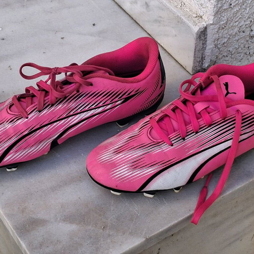 Puma Ultra ποδοσφαιρικά παπούτσια μεταχειρισμένα με τάπες μέγεθος 38