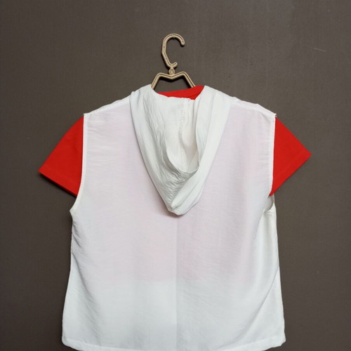 T-shirt with white sporty sleeveless vest gift set