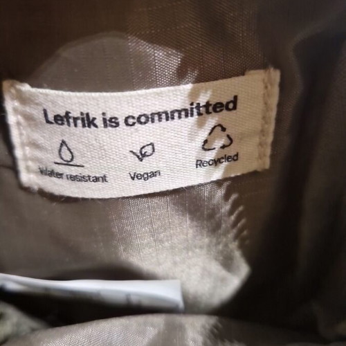 Lefrik crossbody bag like new, waterproof Oxford RPET material