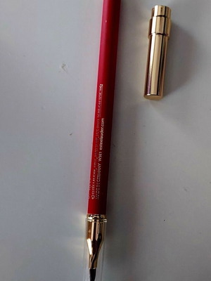 Μολύβι χειλιών Estee Lauder Double Wear 24h stay in place καινούργιο, κόκκινη απόχρωση