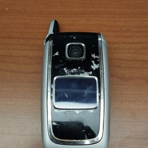 Nokia 6101 used without battery, unknown condition