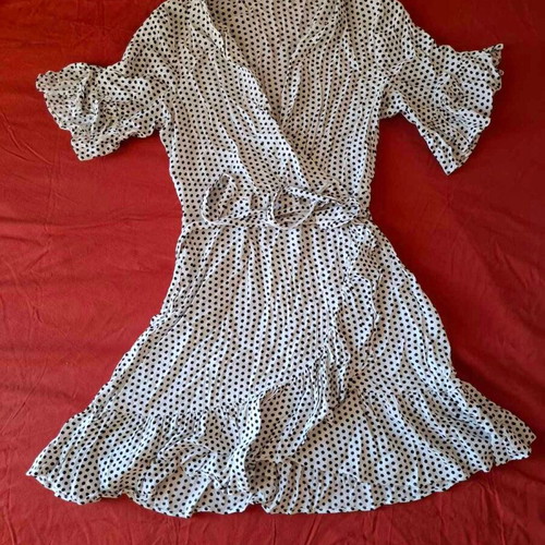 Oysho white polka dot wrap dress size S like new