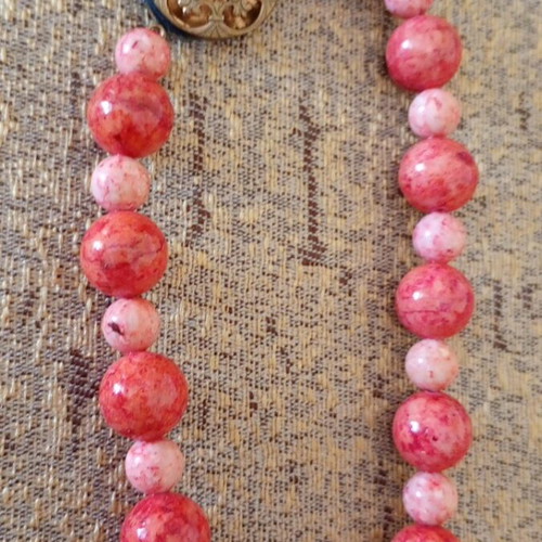 Natural coral necklace, 33cm length, 111g
