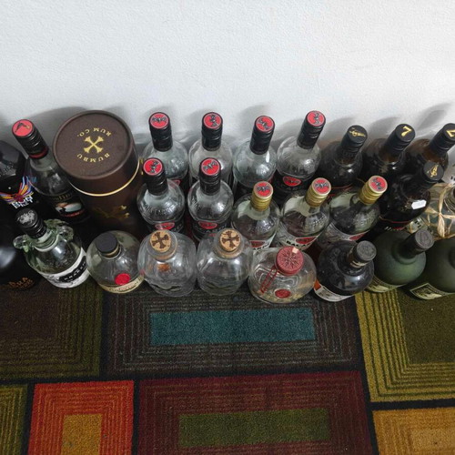 Rum bottles like new, pack of 27